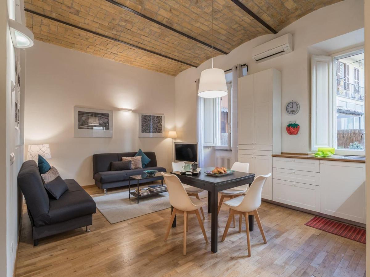The Best Rent - Elegant Flat Near Colosseum Roma Eksteriør bilde