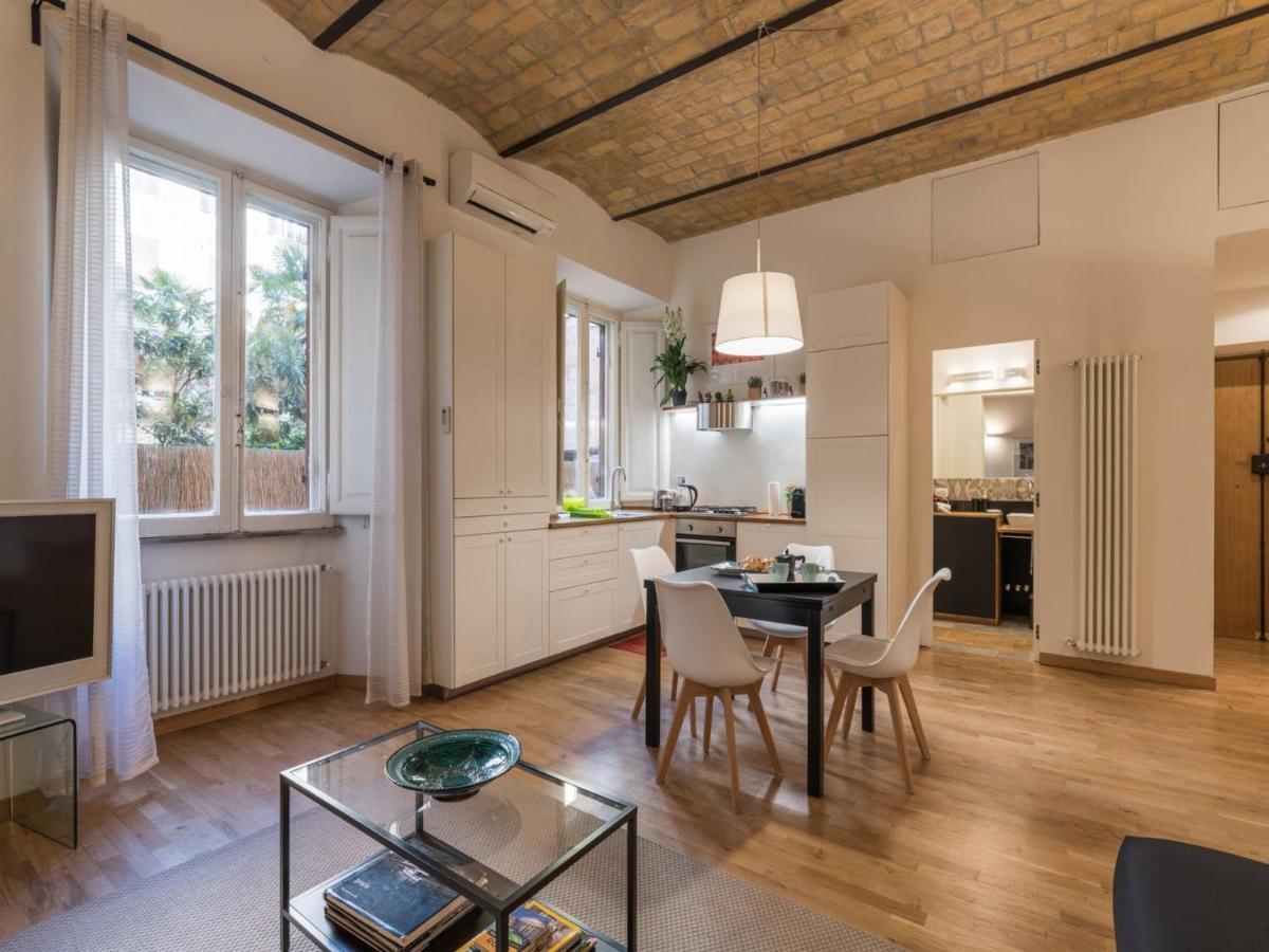 The Best Rent - Elegant Flat Near Colosseum Roma Eksteriør bilde
